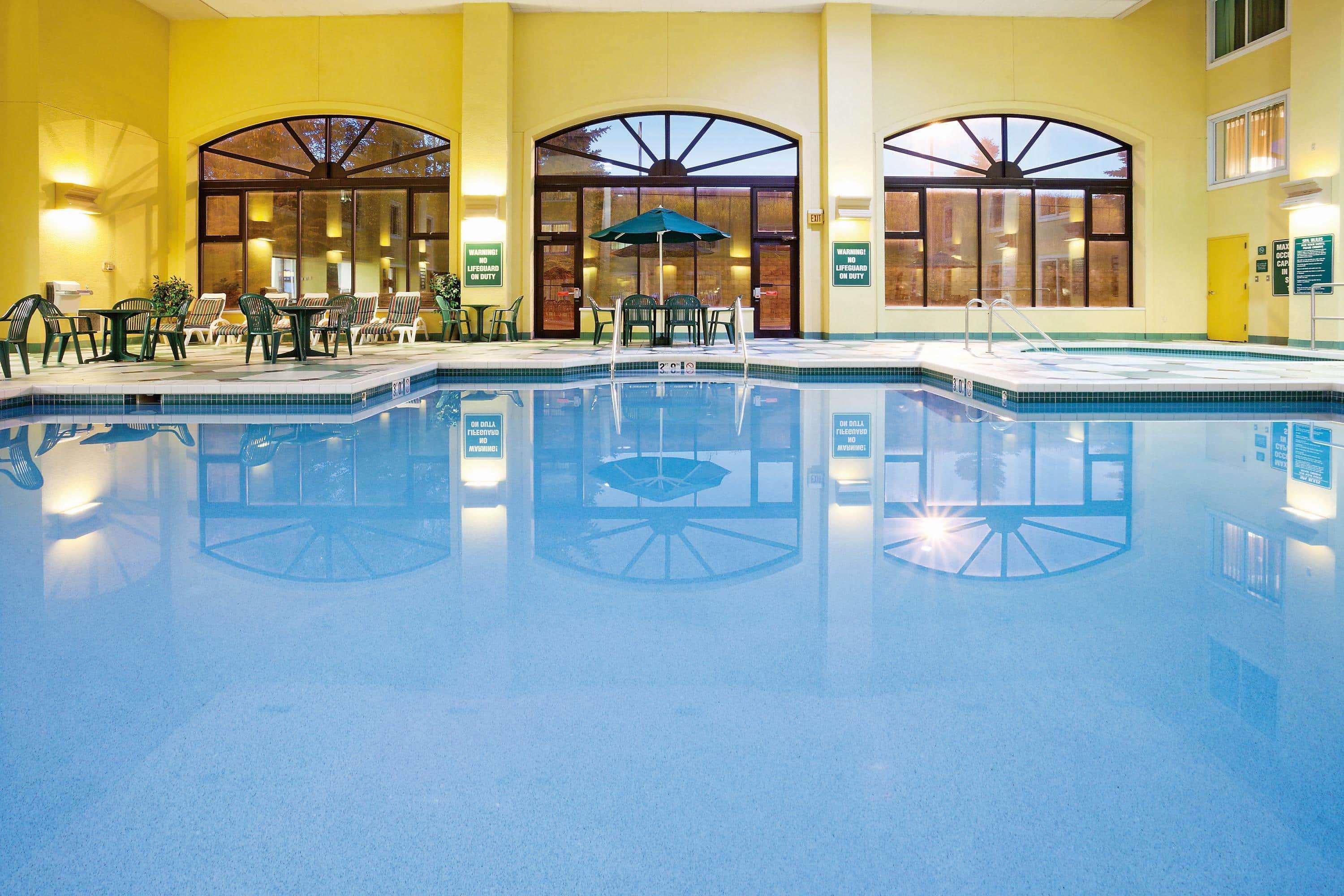 La Quinta By Wyndham Milwaukee Bayshore Area Glendale Exterior foto