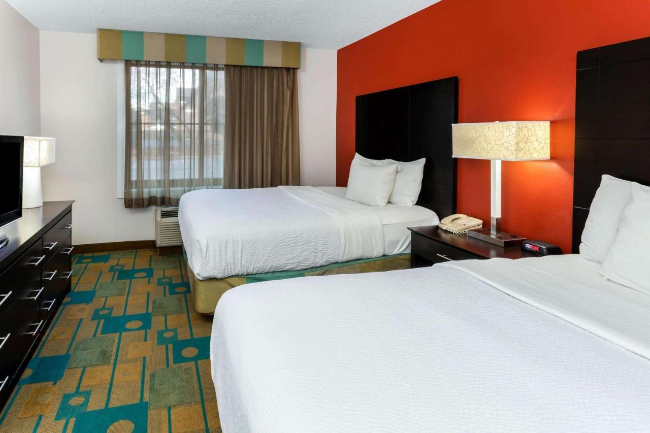 La Quinta By Wyndham Milwaukee Bayshore Area Glendale Exterior foto